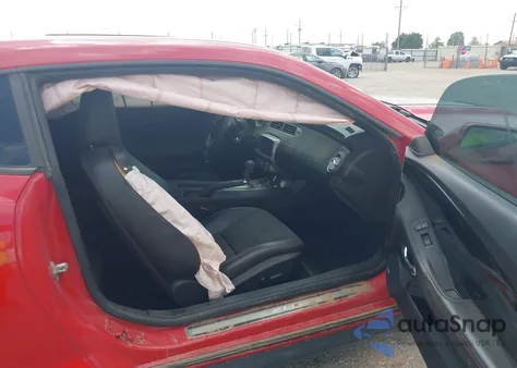 2013 Chevrolet Camaro Zl1 z USA, uszkodzony, nr VIN 2G1FL1EP1D9801022